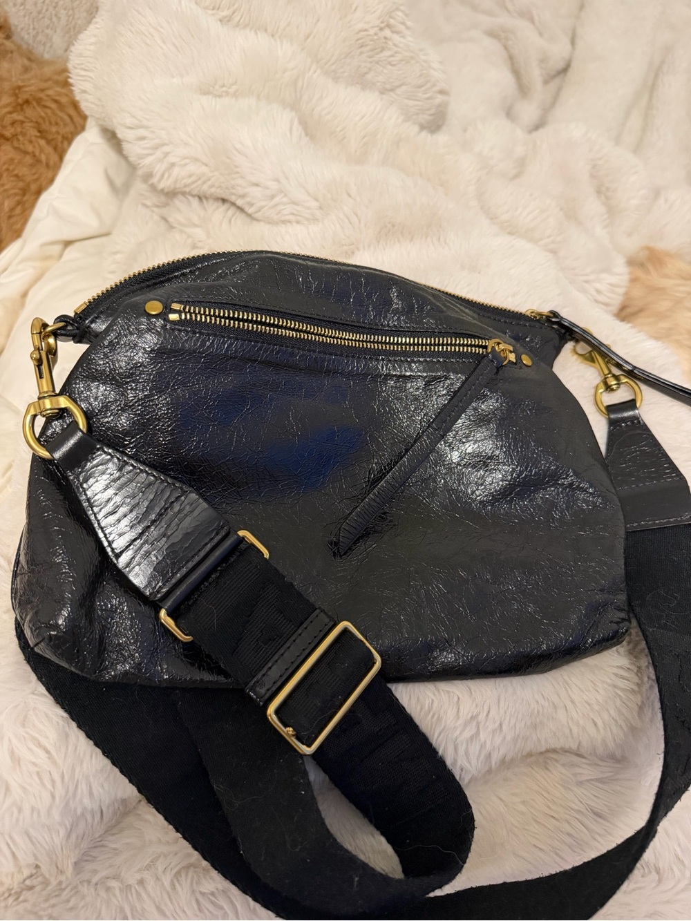 Isabel Marant Black Patent Leather Shoulder Bag with Logo Webbing Strap - Picture 2 of 5